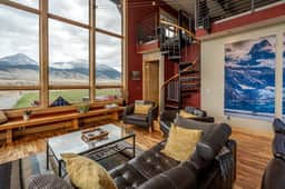 Yellowstone Beach Club · VIP living on Yellowstone - private beach &  hot tub - Image 3