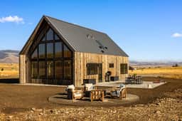 Glass House Montana | The valley, without compromise - Image 3