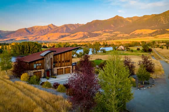 Yellowstone Beach Club · VIP living on Yellowstone - private beach &  hot tub - Image 1