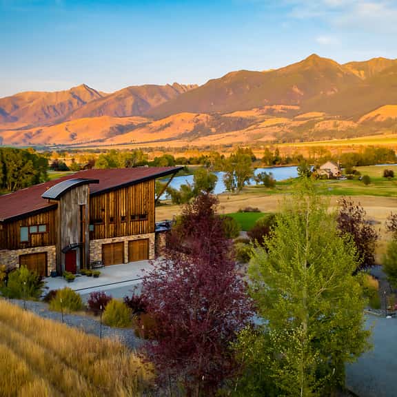 Yellowstone Beach Club · VIP living on Yellowstone - private beach &  hot tub - Image 1