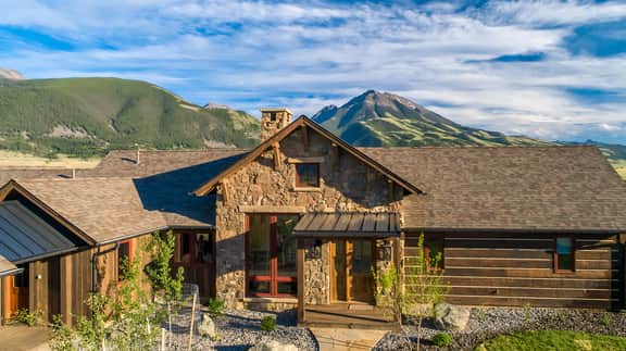 Emigrant Peak Lodge ·Privacy, Firepit, near Chico and Yellowstone Park - Image 4